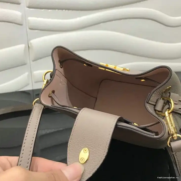 Fashionrep Bags LV 205FY0105 0715